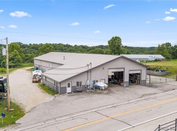 256 Outer Drive, Lake Ozark, MO 65049