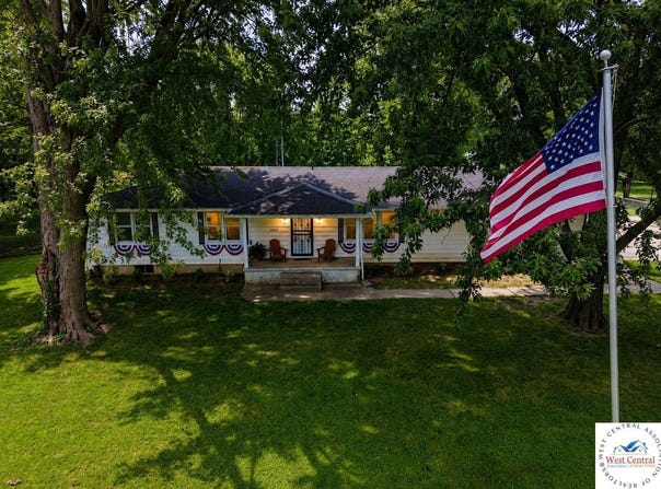 2650 McVey Road, Sedalia, MO 65301