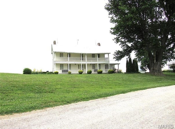 680 Auer Landing Road, Golden Eagle, IL 62036