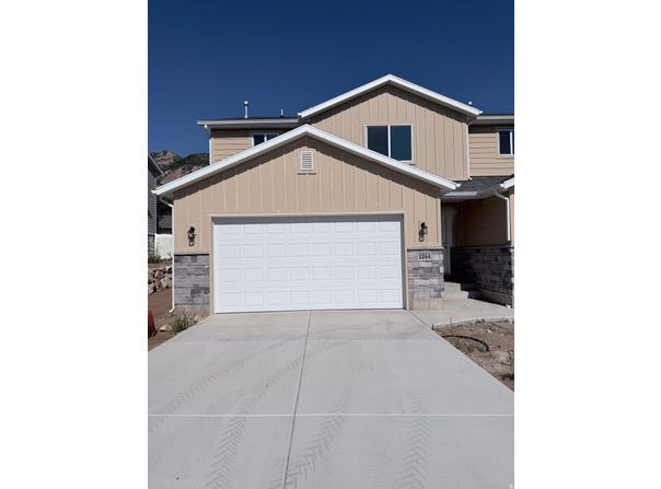 1344 S MOUNTAIN Rd E, Ogden, UT 84404