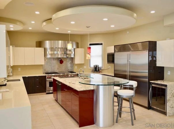 1235 Neptune Ave, Encinitas, CA 92024