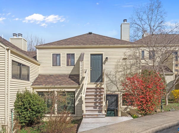 1212 CHATHAM RDG, CHARLOTTESVILLE, VA 22901