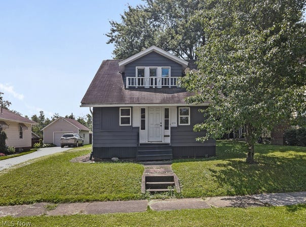631 W Oregon Avenue, Sebring, OH 44672