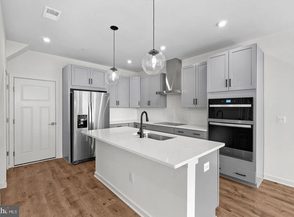 43841 VENETIAN Square, ASHBURN, VA 20147