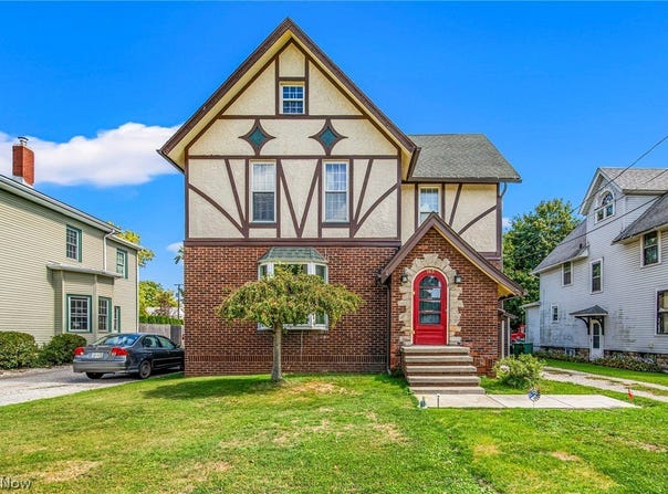 165 S Eagle Street, Geneva, OH 44041