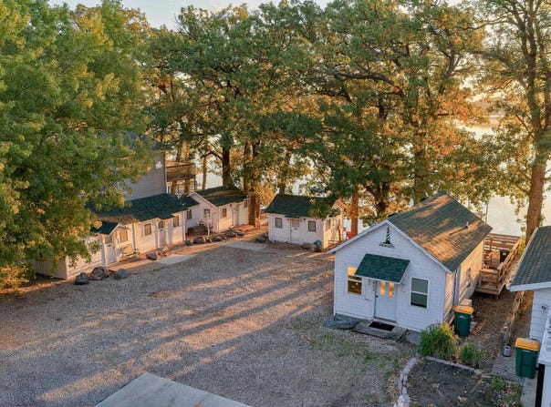 553 Hill Ave, Spirit Lake, IA 51360
