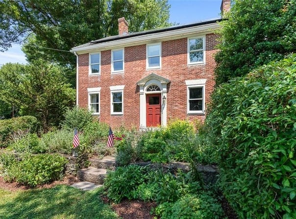 462 Ledge Road, Seekonk, MA 02771
