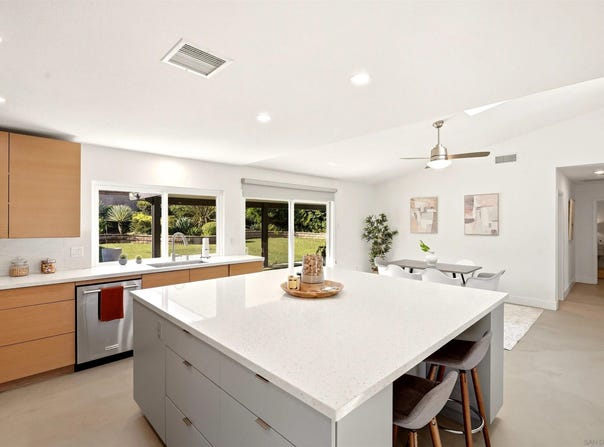 1651 Mapleleaf, Encinitas, CA 92024