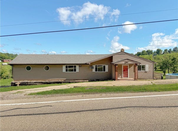 621 Washington Pike, Avella, PA 15312