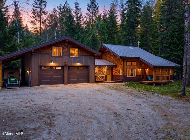 137 Puffin Rd, Sandpoint, ID 83864