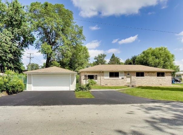 14340 Kostner Avenue, Midlothian, IL 60445