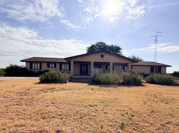 1370 FM303, Loop, TX 79342