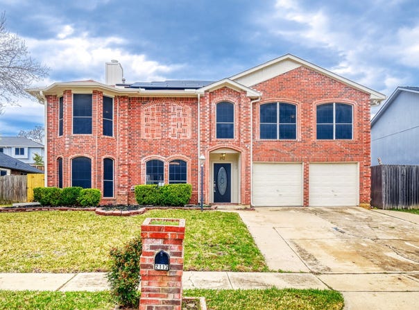 2112 Meadowview Drive, Corinth, TX 76210