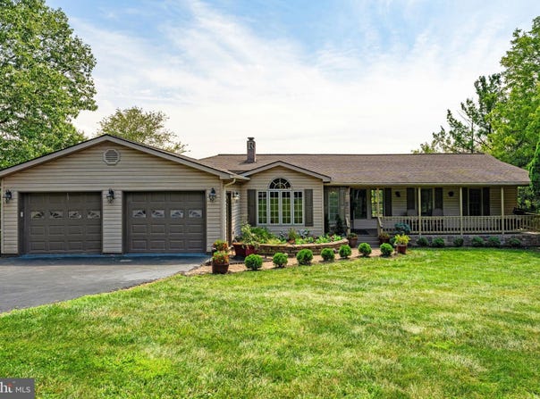 149 KING DAVID Drive, LINDEN, VA 22642