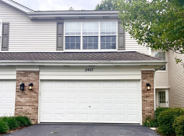 2407 Stoughton Circle, Aurora, IL 60502
