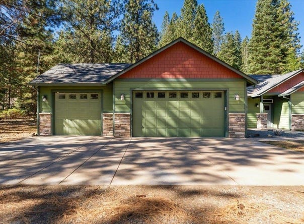 133 Old Stage Loop, Weed, CA 96067-2241