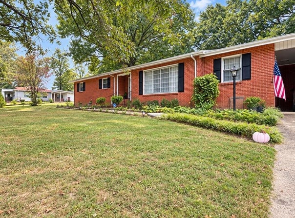 2502 8TH Ave, Haleyville, AL 35565