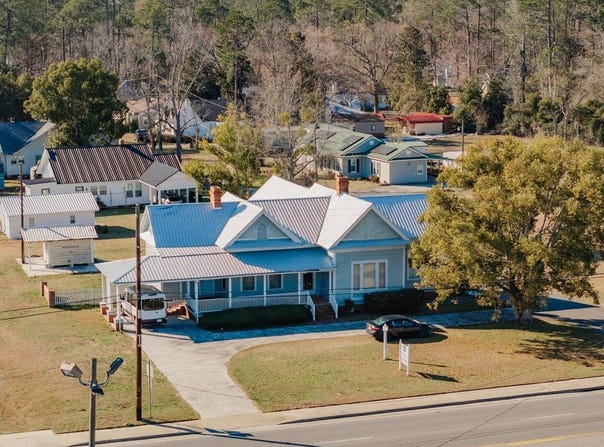 181 N Main st, Baxley, GA 31513