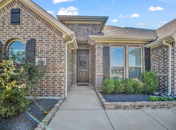 15129 Fleet Hill Road, Weatherford, TX 76008