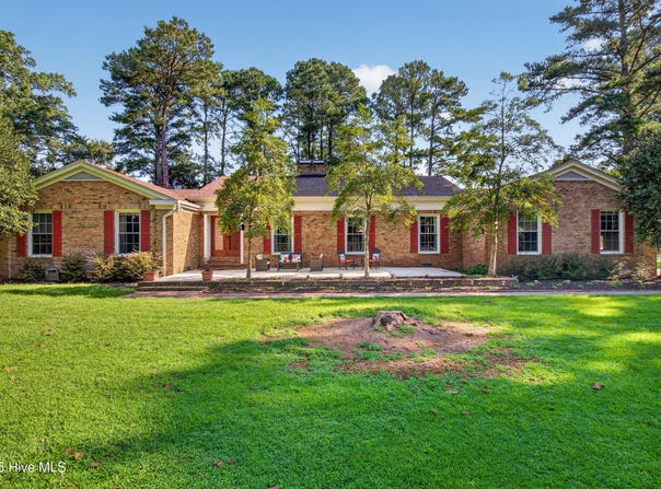 113 Clarendon Road, Ahoskie, NC 27910