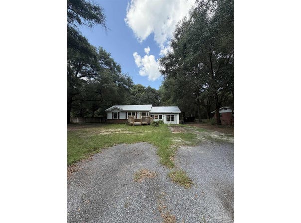 6368 Metz Rd, Milton, FL 32570