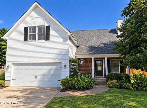 4631 Shenandoah Dr, Louisville, KY 40241