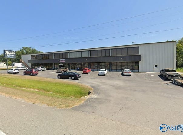 124 Brindlee Mountain Parkway, Arab, AL 35016