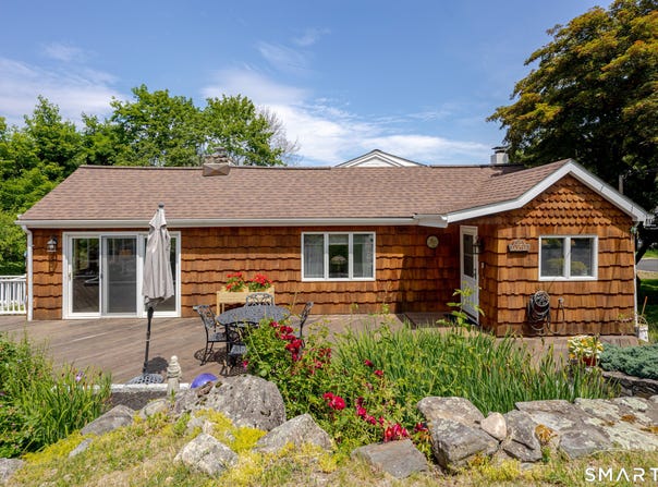 10 Baxter Street, Danbury, CT 06811