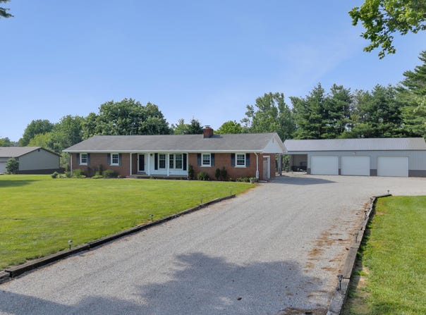 7688 Vann Road, Newburgh, IN 47630
