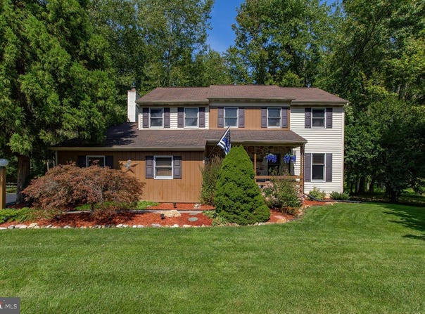 4 SEABURY, DOWNINGTOWN, PA 19335