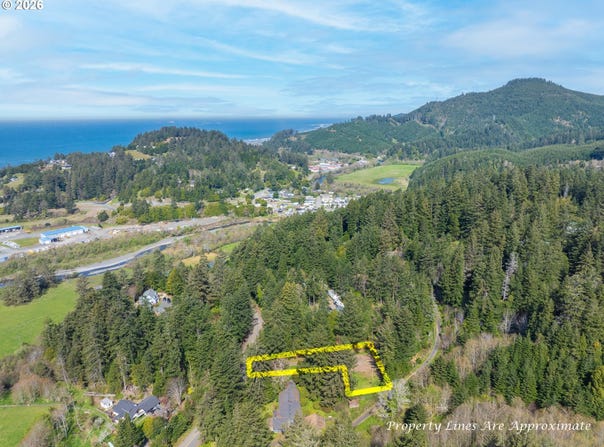 28397 MATEER Rd, GoldBeach, OR 97444