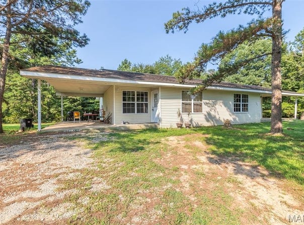 202 Mountain Ash Lane, Poplar Bluff, MO 63901