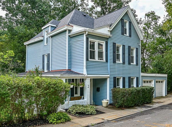 2 Sedalia Ave, Avalon, PA 15202