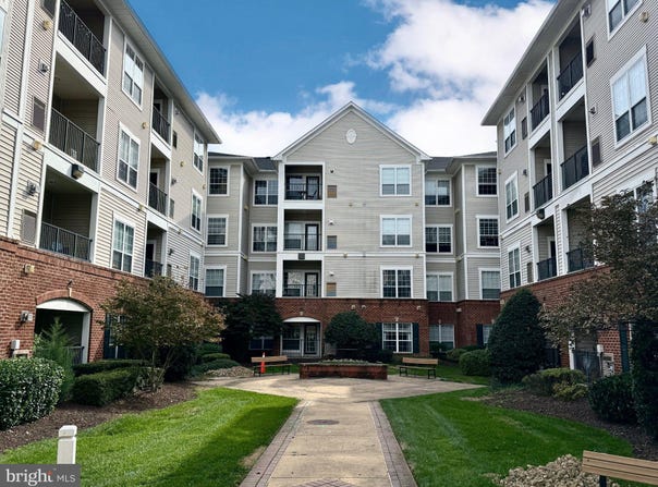4860 EISENHOWER Avenue, ALEXANDRIA, VA 22304