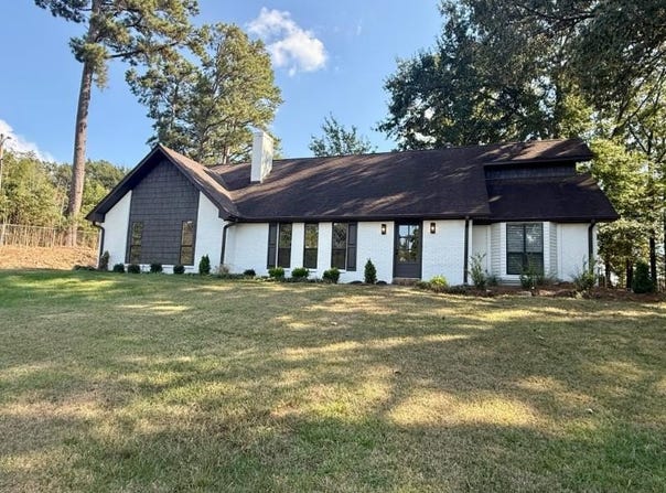 805 Sunnyside Dr, Tupelo, MS 38804