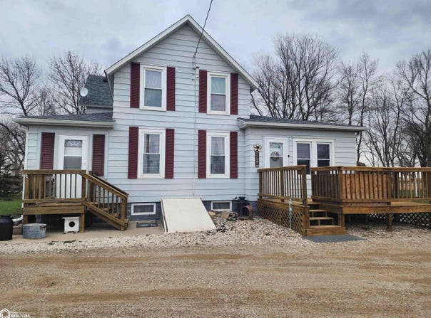 1708 30th Ave, Whittemore, IA 50598