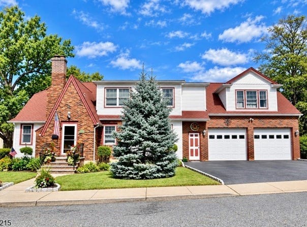 46 Central Ave, Butler Boro, NJ 07405-1143