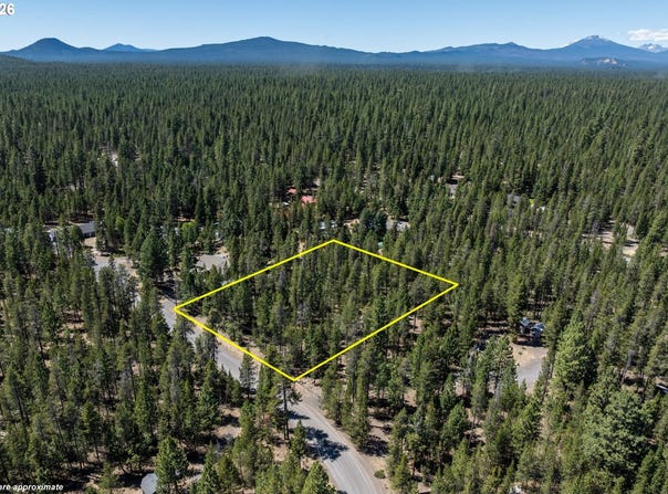 15490 RAINBOW Ct, LaPine, OR 97739