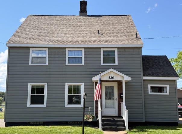 326 W Ridge Street, Ishpeming, MI 49849-1934