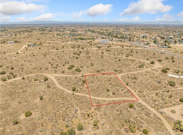 759 La Mirada, Phelan, CA 92371