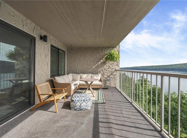 134 Cliffside Drive, Canandaigua, NY 14424