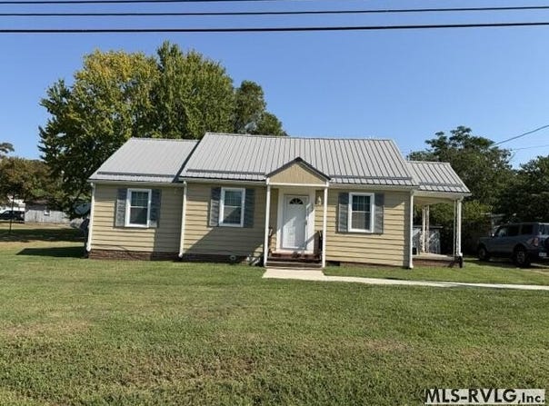 207 E Pine Street, La Crosse, VA 23950