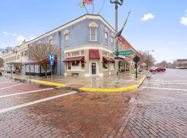 101 N Main St, Lindsborg, KS 67456