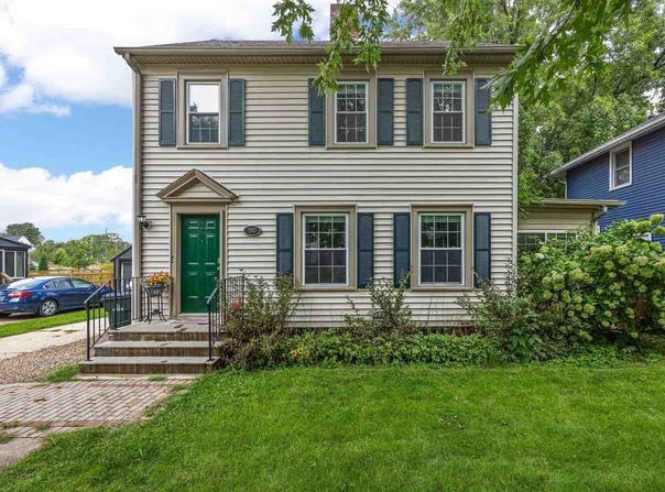 1960 2nd Ave SE, CedarRapids, IA 52403