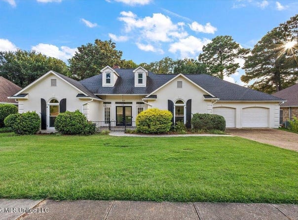 423 Woodlands Circle, Brandon, MS 39047