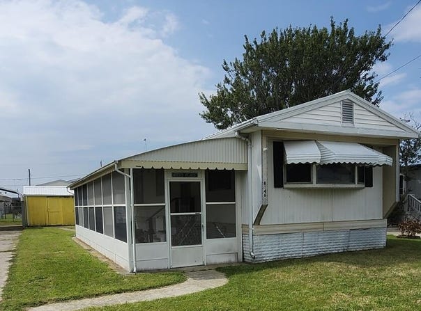 8146 SEASHELL DR, CHINCOTEAGUE, VA 23336