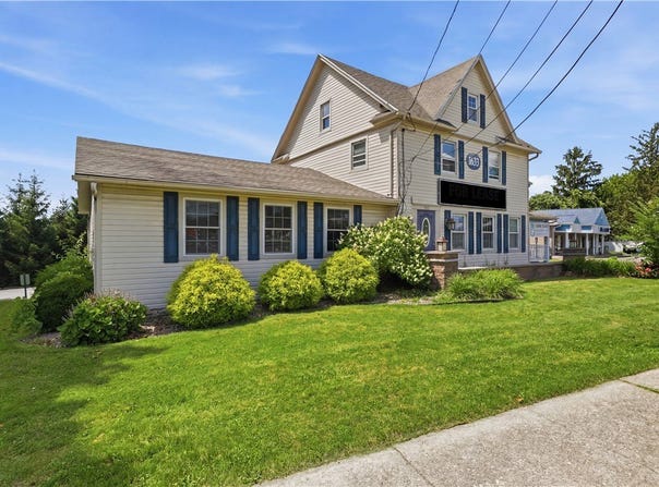 1633 Empire Boulevard, Webster, NY 14580