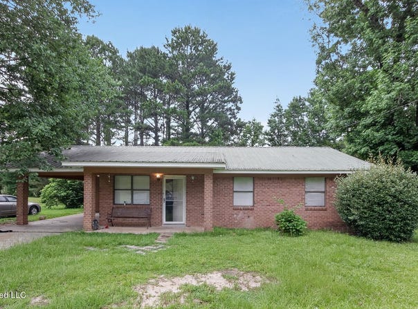 2631 Campground Road, Lauderdale, MS 39335