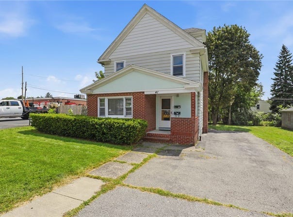 41 Crittenden Boulevard, Rochester, NY 14620