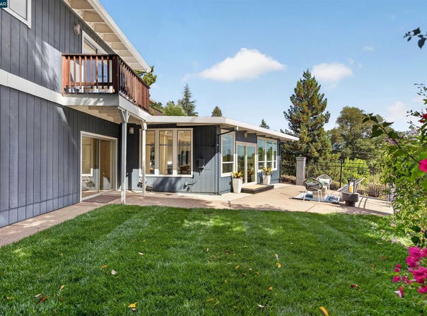 11 Las Palomas, Orinda, CA 94563